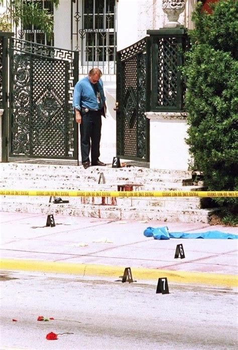 quando e morto gianni versace|how did versace get killed.